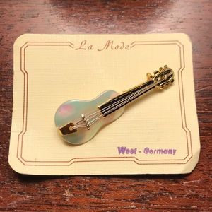 Mother of Pearl Guitar Pin